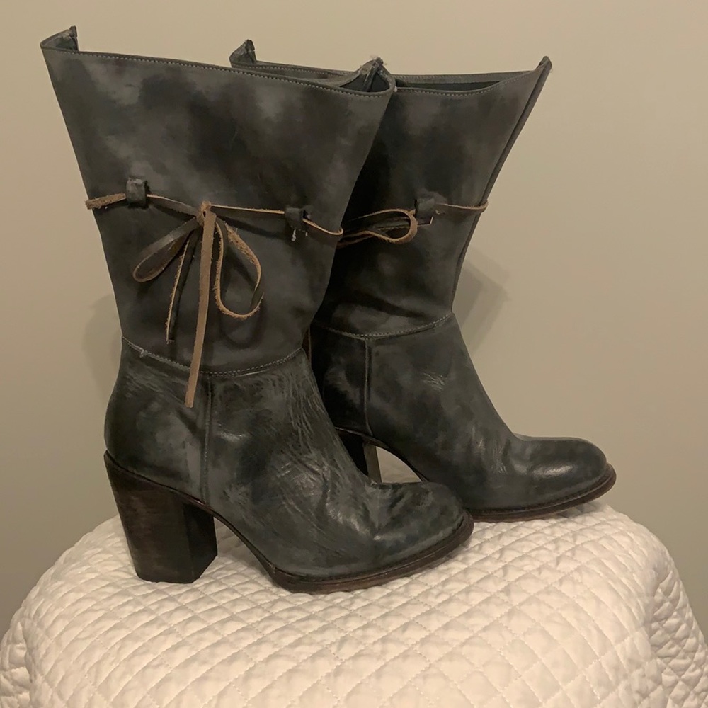 Freebird by Steven Guilt boots in distressed grey, intentionally distressed heel